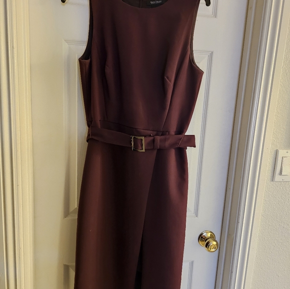 Elegant Sleeveless Purple Dress Size 8 - Picture 5 of 6
